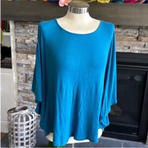 Harlowe & Graham Blue Asymmetrical 3/4 Sleeve Cold Shoulder Blouse